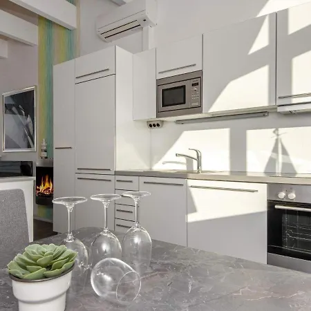 Two-bedroom In 37 *