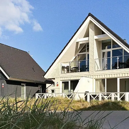 Two-bedroom In 37 Holiday home
